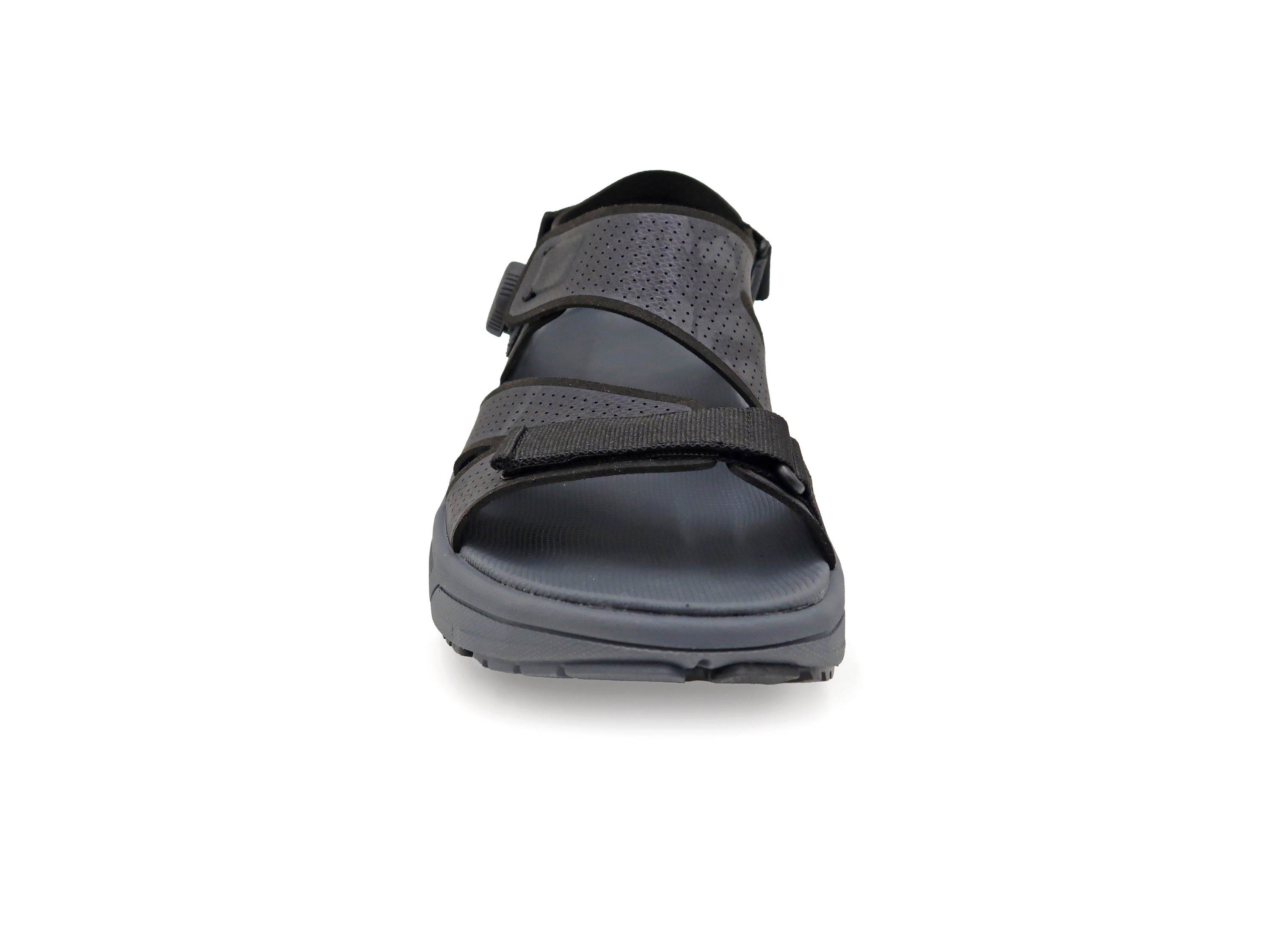 front view of mens amento wingra in black 